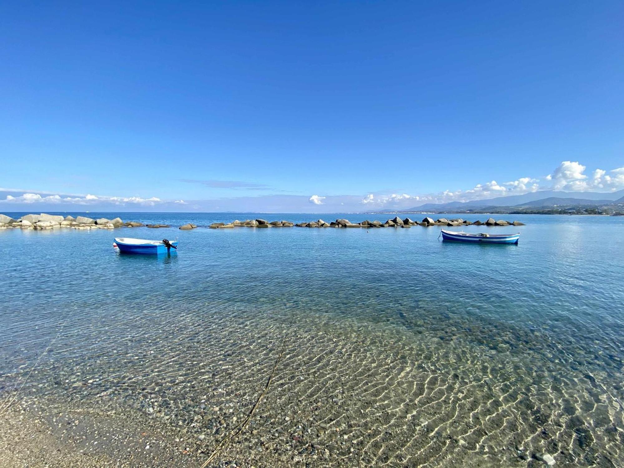Appartamenti La Baia Del Rais Фальконе Экстерьер фото